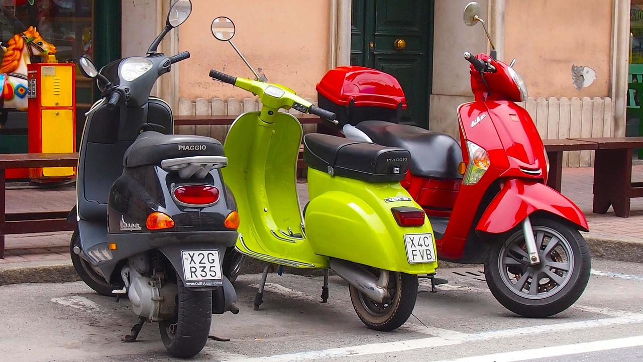 Louer une moto ou un scooter en corse : vos options pour explorer l’ile de beaute